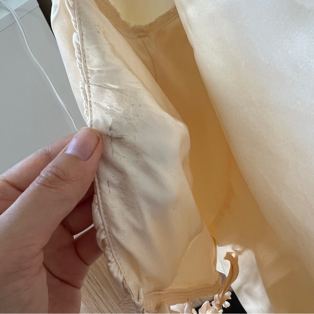 Women’s Cream Ruched Tie-Front Blouse - Picture 11 of 11